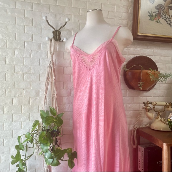 Vintage Designer Fernando Sanchez Pink Ornate Lace Detail Maxi Slip Dress Gown - Picture 3 of 15